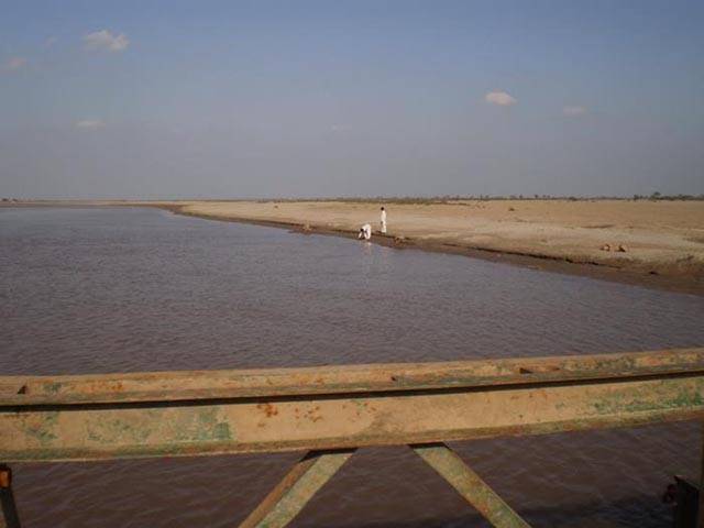 بھارت کے پانی روکنے سے دریائے چناب کا پانی 4 ہزار 120 کیوسک رہ گیا