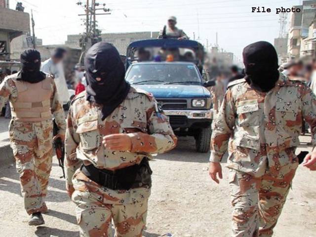سعید آباد اور قصبہ کالونی میں رینجرز کا چھا پہ،2ٹارگٹ کلرز گرفتار