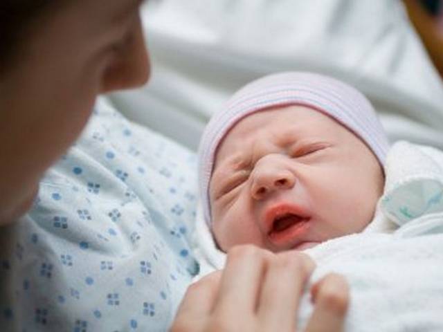 ’اگر خاتون اس عمر میں پہلی مرتبہ ماں بنے تو یہ دماغی و جسمانی صحت کیلئے مفید ہوتا ہے‘ جدید تحقیق میں سائنسدانوں نے بچے پیدا کرنے کی بہترین عمر بتادی، ہمارے تمام اندازے غلط ثابت کردئیے