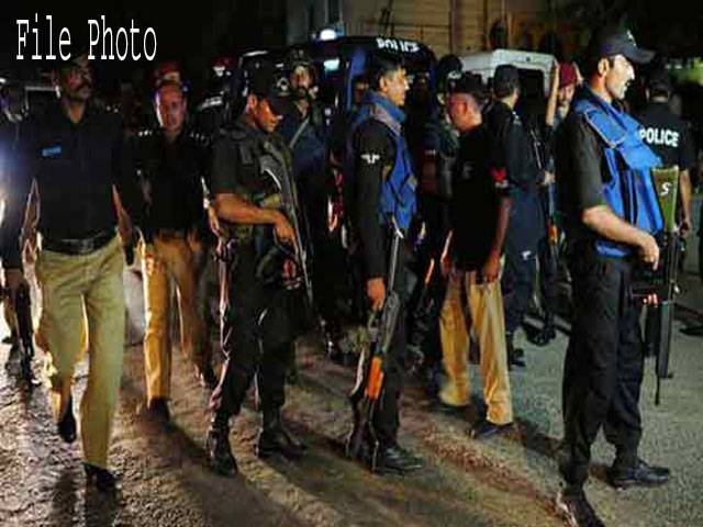 لاہور:2گروپوں کے درمیان فائرنگ کا تبادلہ،2افراد زخمی