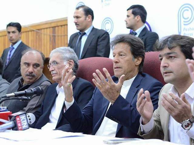 آپریشن ردالفساد کا اعلان وزیراعظم کو کرنا چاہیے تھا ،ایسے اہم موقع پر انہیں بیرون ملک جانے کی ضرورت نہیں تھی:عمران خان 