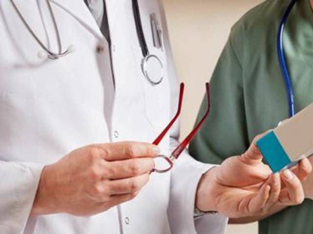 سعودی ڈاکٹرز نے مریض کا معدہ چھوٹا کرنے کے بعداس میں1 سال تک نگلنے والا ’سمارٹ بیلون‘ رکھ دیا