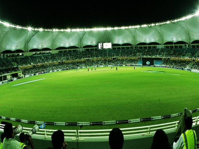 دبئی اسٹیڈیم میں پہلا میچ کب ہوا اور کن ٹیموں کے مابین ہوا ،متحدہ عرب امارات میں اس سٹیڈیم کی تاریخی اہمیت کیا ہے ؟جانئے وہ باتیں جو آپ کو معلوم ہونی چاہئیں