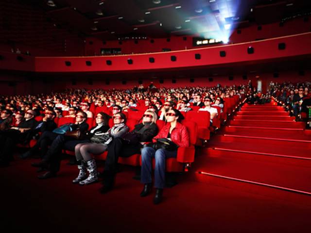 حکومت نے گوادر میں سینما گھروں کی بحالی کا اعلان کر دیا