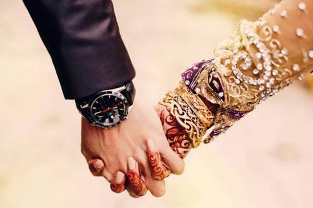 ملتان میں مہنگی ترین شادی ،انکم ٹیکس حکام نے کارروائی کرتے ہوئے دونوں خاندانوں سے اثاثوں کی تفصیلات طلب کرلیں 