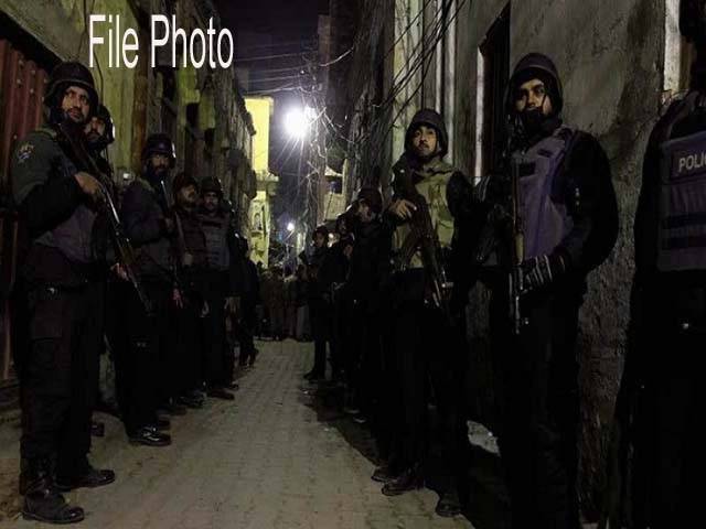 پولیس اور قانون نافذ کرنیوالے اداروں کا راولپنڈی میں سرچ آپریشن ، 7مشتبہ افراد گرفتار،اسلحہ بر آمد 