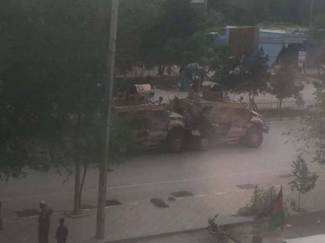 کابل میں نیٹو اتحاد کے قافلے کے قریب دھماکہ،3 امریکی فوجیوں سمیت 8افراد ہلاک،28زخمی