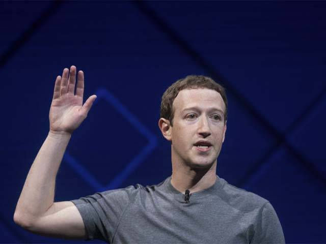 مارک زکر برگ نے فیس بک سے قابل اعتراض ویڈیو ز ہٹانے کیلئے آئندہ سال تک 3ہزار مبصرین کو بھرتی کرنے کا اعلان کر دیا 