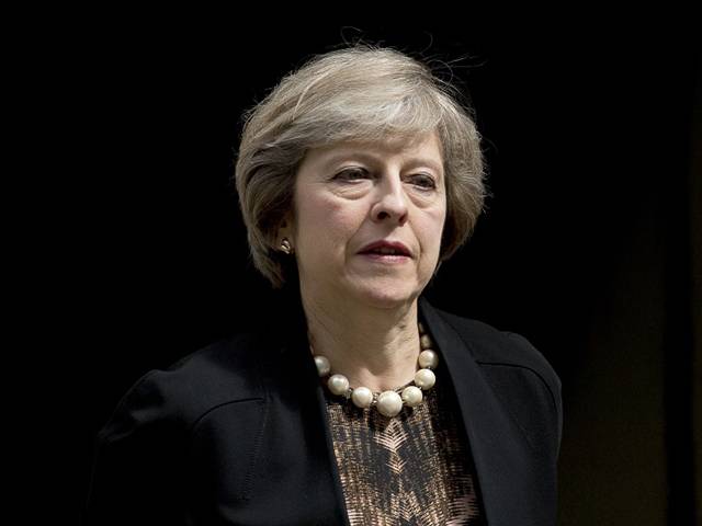 مانچسٹر دھماکا ہولناک دہشتگردی ہے : برطانوی وزیر اعظم تھریسامے