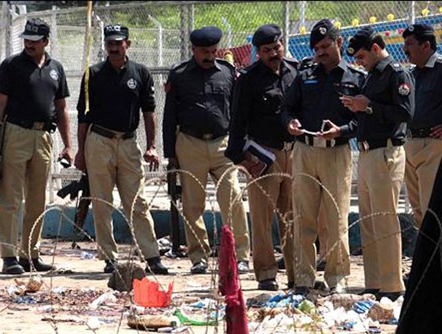 پشاور میں سیکیورٹی فورسز کا خودکش جیکٹس تیار کرنے والی فلومل پر چھاپہ، 2دہشتگر د ہلاک ، 5جوان زخمی