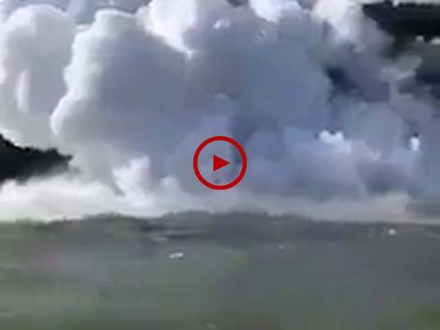 سمندر میں اٹھنے والے زبردست طوفان کی ویڈیو دیکھیں۔ ویڈیو: محمد تیمور۔ راولپنڈی۔