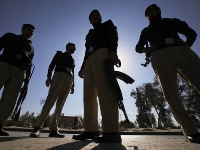 لاہور میں مبینہ پولیس مقابلہ ،3ڈاکوں ہلاک ،اسلحہ بر آمد 