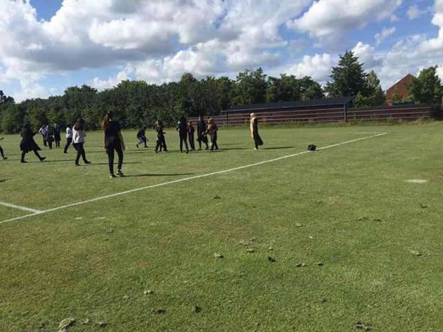 جامعہ محمدیہ کی جانب سے کوپن ہیگن میں قرآن واردوکی تربیت حاصل کرنے والی بچیوں کے لئے فٹ بال کھیلنے کی تربیت کا اہتمام 