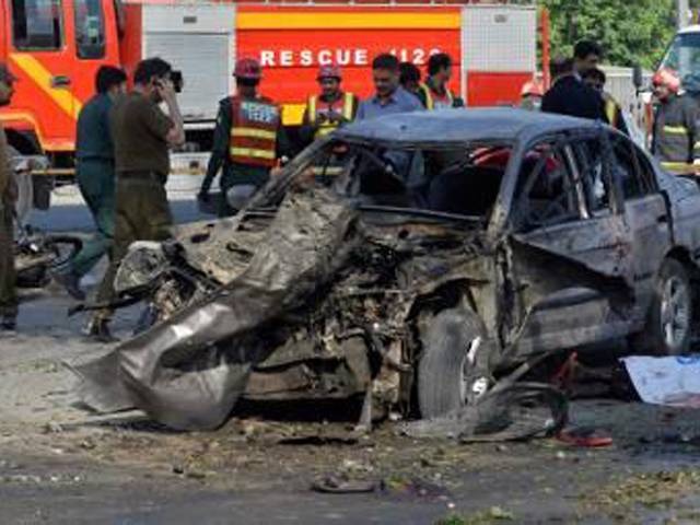 لاہور دھماکہ : تباہ ہونےو الی گاڑی اے ایس آئی کی تھی: رپورٹ