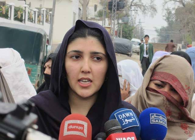 عائشہ گلالئی عمران خان کیخلاف ایک بار پھر میدان میں آ گئیں ،ویڈیو پیغام جاری کر دیا 