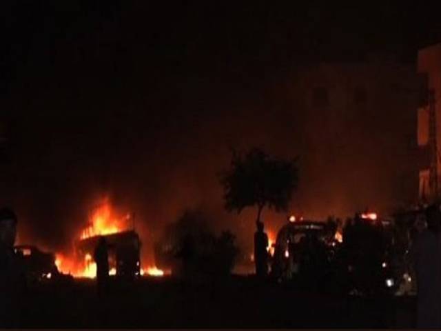 کوئٹہ میں پشین سٹاپ کے قریب دھماکہ ,پاک فوج کے 8 جوانوں سمیت 15 افراد شہید ، 25 زخمی ہوگئے 