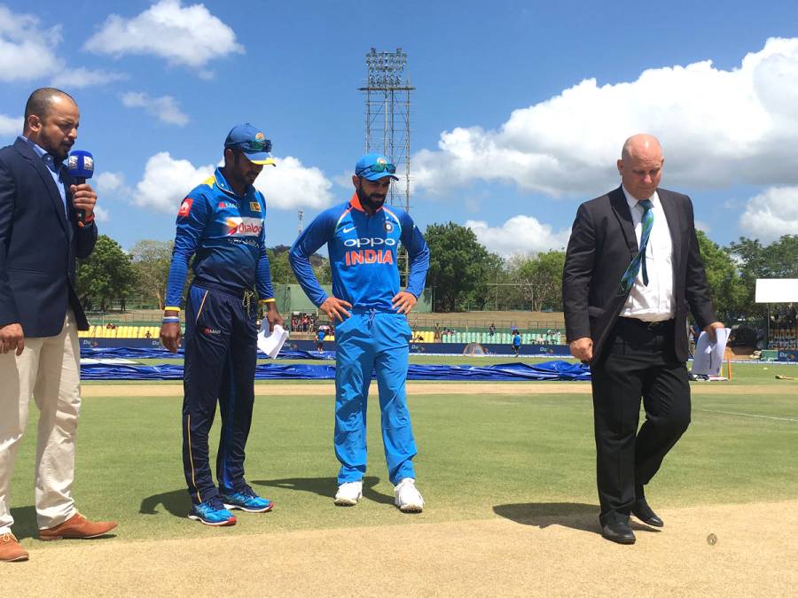 پہلا ون ڈے: بھارت کا سری لنکا کیخلاف ٹاس جیت کر بیٹنگ کا فیصلہ