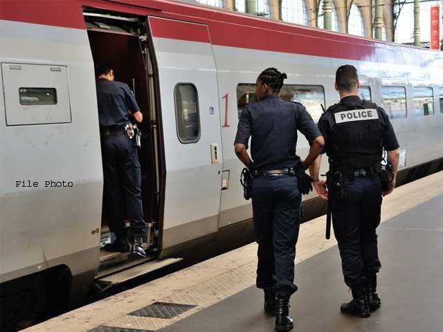 فرانس ، حملہ آوروں کی ٹرین پر فائرنگ،ریلوے سٹیشن مکمل بند