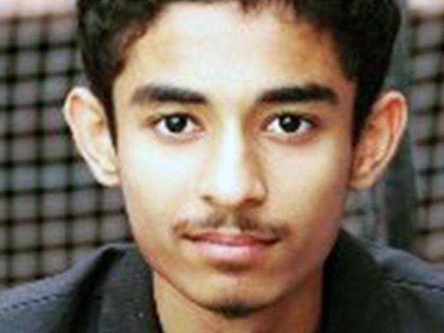 اس 17 سالہ پاکستانی لڑکے نے ایسا کام کردکھایا کہ دنیا بھر کے سائنسدان دنگ رہ گئے، امریکی اخباروں میں بھی دھوم مچ گئی، ہر پاکستانی کا سر فخر سے بلند ہوگیا