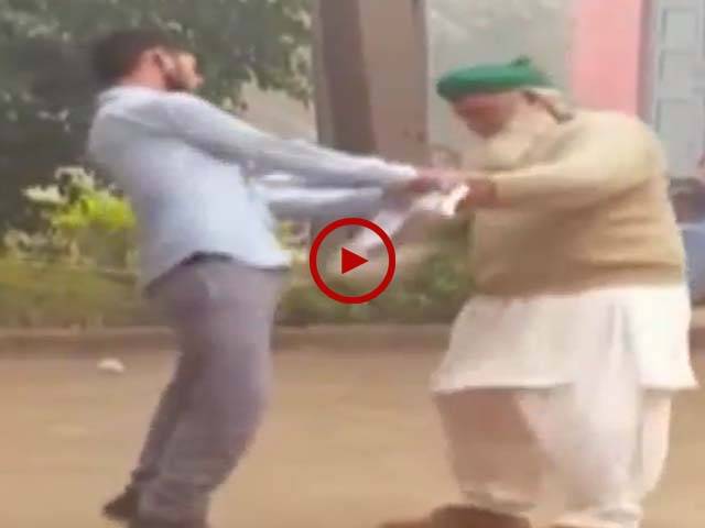 فیصل آباد کے سرکاری اسکول میں استاد جلاد بن گیا، طالب علموں پر ہونے والے بہیمانہ تشدد کی ویڈیو دیکھیں۔ ویڈیو: مہر ادریس۔ فیصل آباد