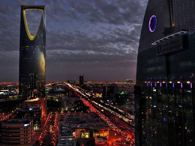 سعودی عرب میں گھریلوملازمہ 20لاکھ ریال کے زیور چراکر فورچکر