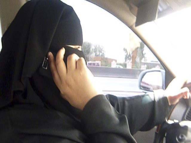 سعودی عرب ، ٹریفک قوانین کی خلاف ورزیوں پر عورتوں کو جیل کی سزا سے استثنیٰ