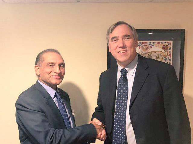 اعزاز چوہدری کی امریکی سینیٹر مارکلے سے ملاقات ،امریکہ کی جنوبی ایشیا کے حوالے سے نئی پالیسی پر پاکستانی موقف سے آگاہ کیا 