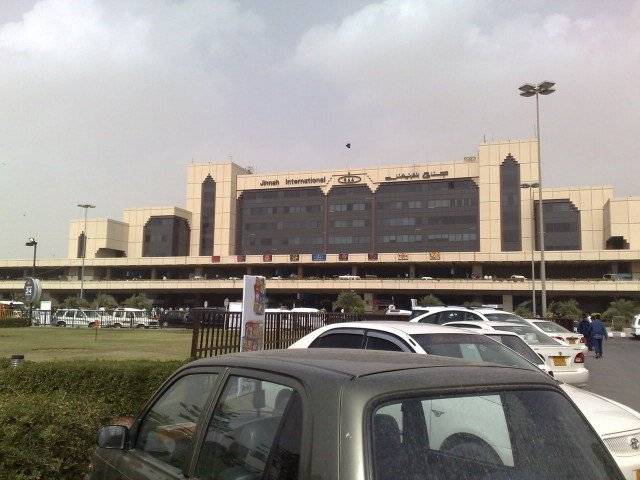 کراچی ایئرپورٹ،دو مسافر وں سے ایک کروڑ15 لاکھ کا سونا برآمد
