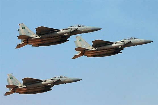 یمن: سعودی اتحادی طیاروں کی صنعا میں بمباری، 35 افراد ہلاک، 80 زخمی