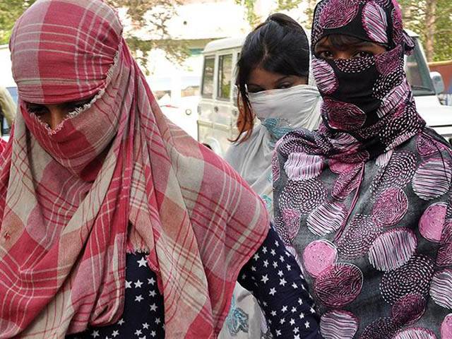 بھارت میں افغان جسم فروش لڑکی سے ایسی چیز برآمد کہ پولیس بھی چکرا کر رہ گئی