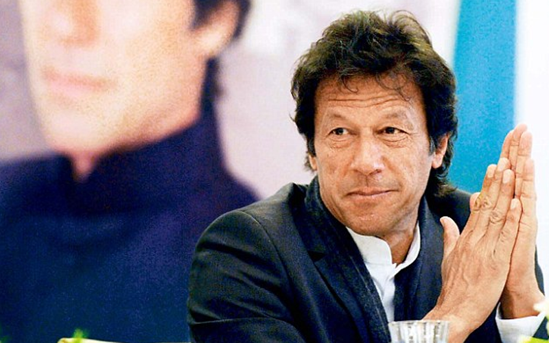 صحافی کو دھکا دینے کا الزام، عمران خان کے خلاف لندن میں مقدمہ درج کرنے کی درخواست