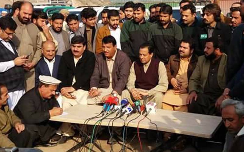 پشاورمسلم لیگ(ن)کاگڑھ بننے جارہاہے،4 فروری کا جلسہ عام انتخابات میں سیاسی رخ کا تعین کرے گا :امیر مقام 