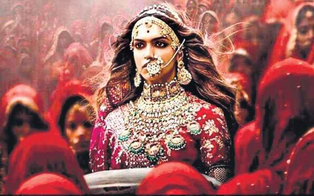 ہائی کورٹ نے بھارتی فلم پدماوت کی پاکستانی سینما گھروں میں نمائش روکنے کی درخواست فیصلہ کے لئے سنسر بورڈکو بھجوا دی