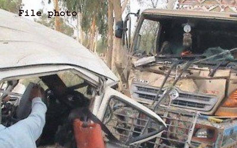 راجن پور:جام پور بائی قریب کے قریب ٹرالر کی وین سے ٹکر، 3 افراد جاں بحق