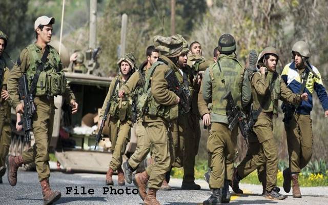 اسرائیلی فوج کی بھاری نفری فلسطینی مزاحمت کار کے گاؤں میں داخل