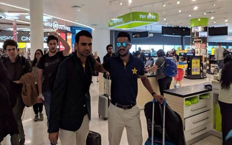 قومی ٹیم دورہ برطانیہ کیلئے روانہ،محمد عامر ویزہ نہ ملنے پر ٹیم کے ہمراہ نہ جاسکے