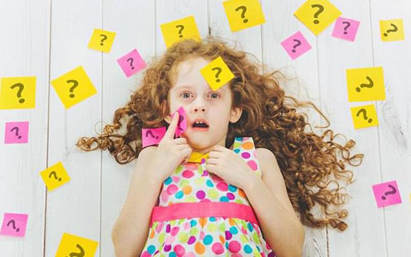 اگر بچے یہ سوال بار بار کرتے ہیں تو یہ ان کی ذہانت کی علامت ہوتی ہے، ایسا کون سا سوال ہے اور اس کا کیا جواب دینا چاہیے؟ جانئے
