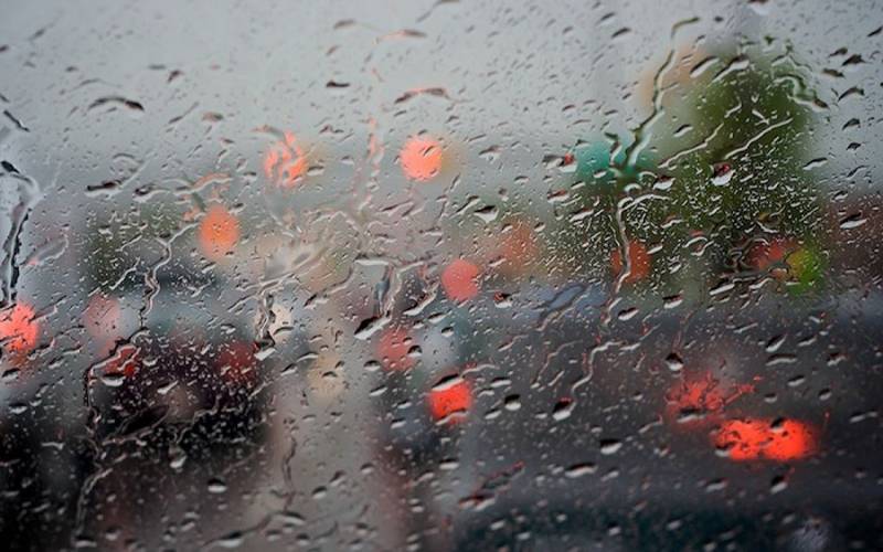 لاہور سمیت ملک کے مختلف حصوں میں بارش، موسم خوشگوار ہو گیا