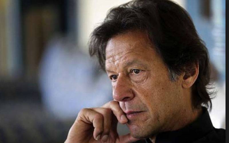 عمران خان کا کلثوم نواز کی جلد صحت یابی کیلئے نیک خواہشات کااظہار ، پھولوں کاگلدستہ بھجوایا
