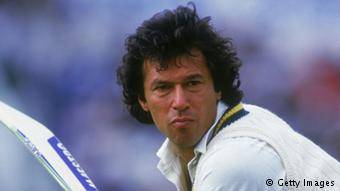 پاکستان کو کرکٹ کے میدان میں نمبر ون پوزیشن پرلائیں گے:عمران خان