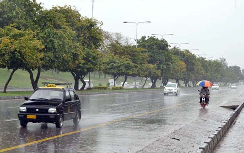 اسلام آباد راولپنڈی میں بارش سے موسم خوشگوارہوگیا