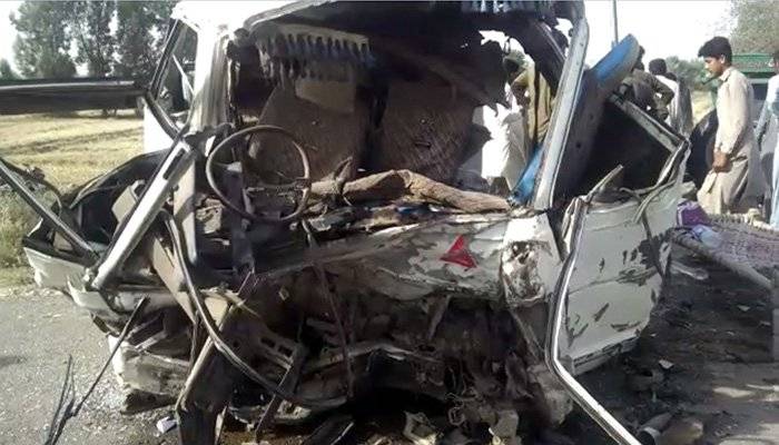  کوٹلی آزادکشمیر:ٹریفک حادثے میں 3 مسافرجاں بحق،20سے زائد زخمی ہو گئے