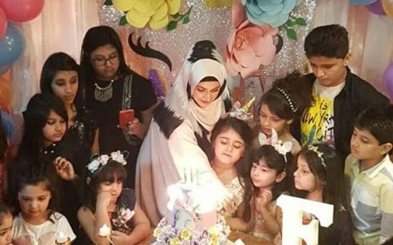 اداکارہ نور نے اپنی بیٹی کی سالگرہ کی تصاویر سوشل میڈیا پر لگائیں تو طوفان آگیا، پاکستانی ان پر برس پڑے کیونکہ۔۔۔