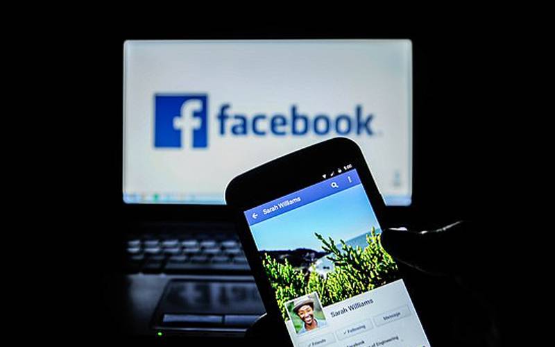کس عمر کے لوگ تیزی سے فیس بک استعمال کرنا چھوڑ رہے ہیں؟ سوشل میڈیا سائٹ کے لئے سب سے خطرناک خبر آگئی