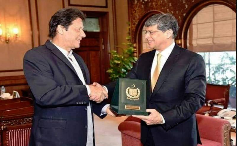 ڈی جی آئی ایس آئی سے وزیراعظم عمران خان آخری ملاقات کر کے کہاں گئے ؟پاکستانیوں کے لیے بڑی خبر آگئی