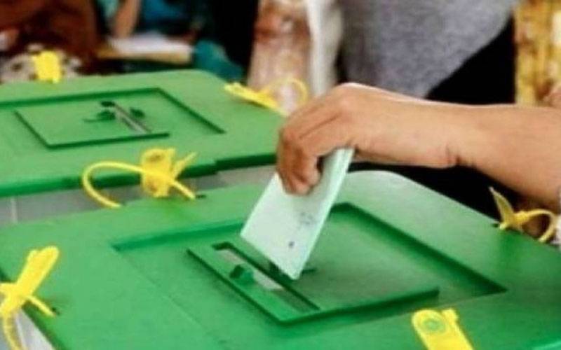 سینٹ انتخابات،ن لیگ کے خلیل طاہر سندھو نے پہلا ووٹ کاسٹ کیا