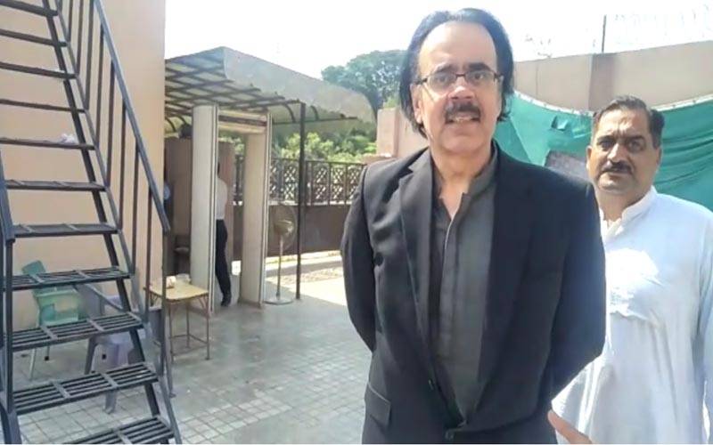 رپورٹر سے بدتمیزی کیس، ڈاکٹر شاہد مسعود14 روزہ جسمانی ریمانڈ پر جیل منتقل 