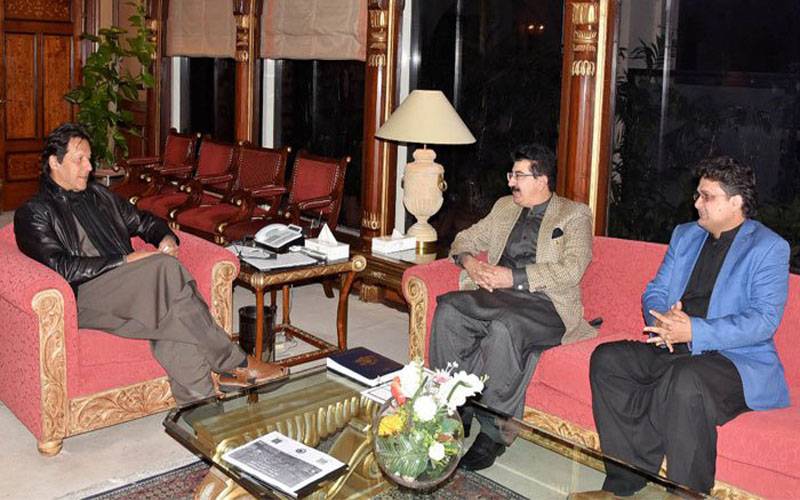 وزیر اعظم عمران خان سے چیئر مین سینیٹ صادق سنجرانی کی ملاقات 