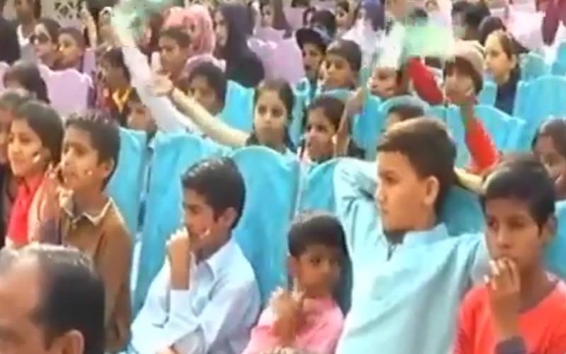 آسٹریلیا میں مقیم پاکستانی کمیونٹی نے کراچی میں یتیم بچوں کے لیے شاپنگ کا میلہ سجایا ہے ، اس میں بچوں کے لیے کیا کیا سہولیات ہیں؟ آپ بھی دیکھئے