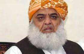 ملکی سالمیت کے معاملے پر ہر پاکستانی ایک پیج پر ہے ،پاکستان کا او آئی سی کے بائیکاٹ کافیصلہ درست ہے ،مولانا فضل الرحمان